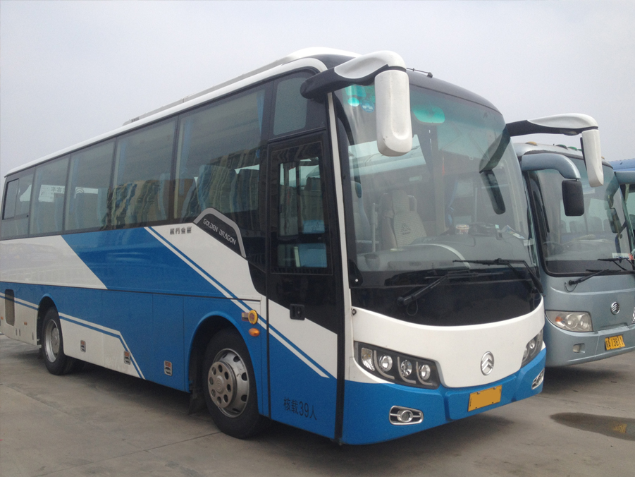 合肥旅游租车：35座金龙