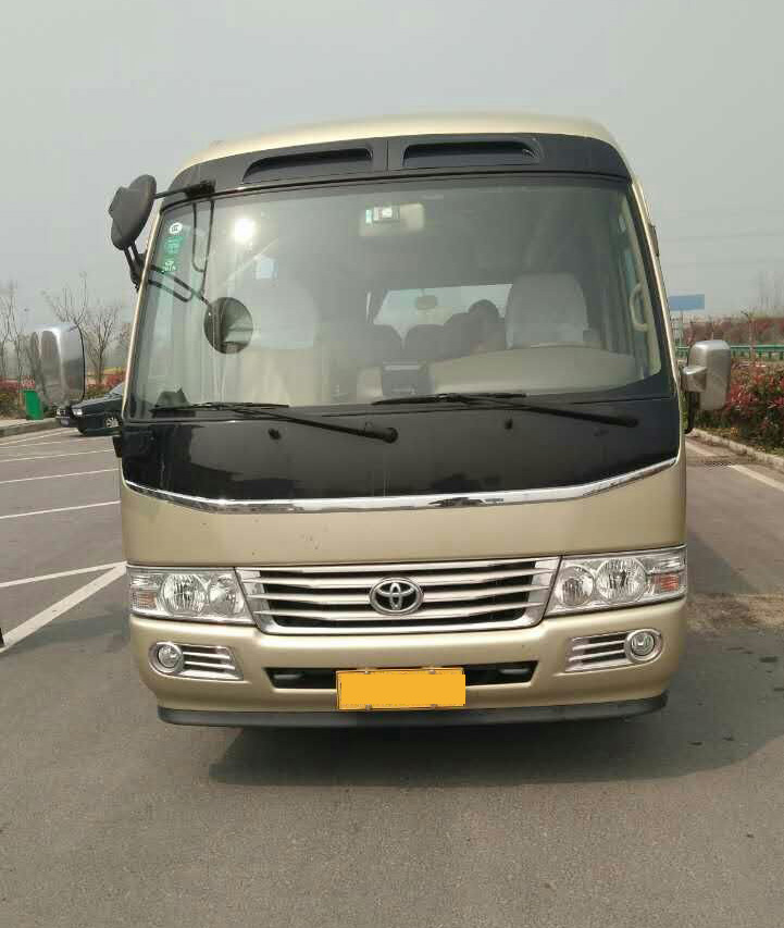 16座豪华丰田考斯特